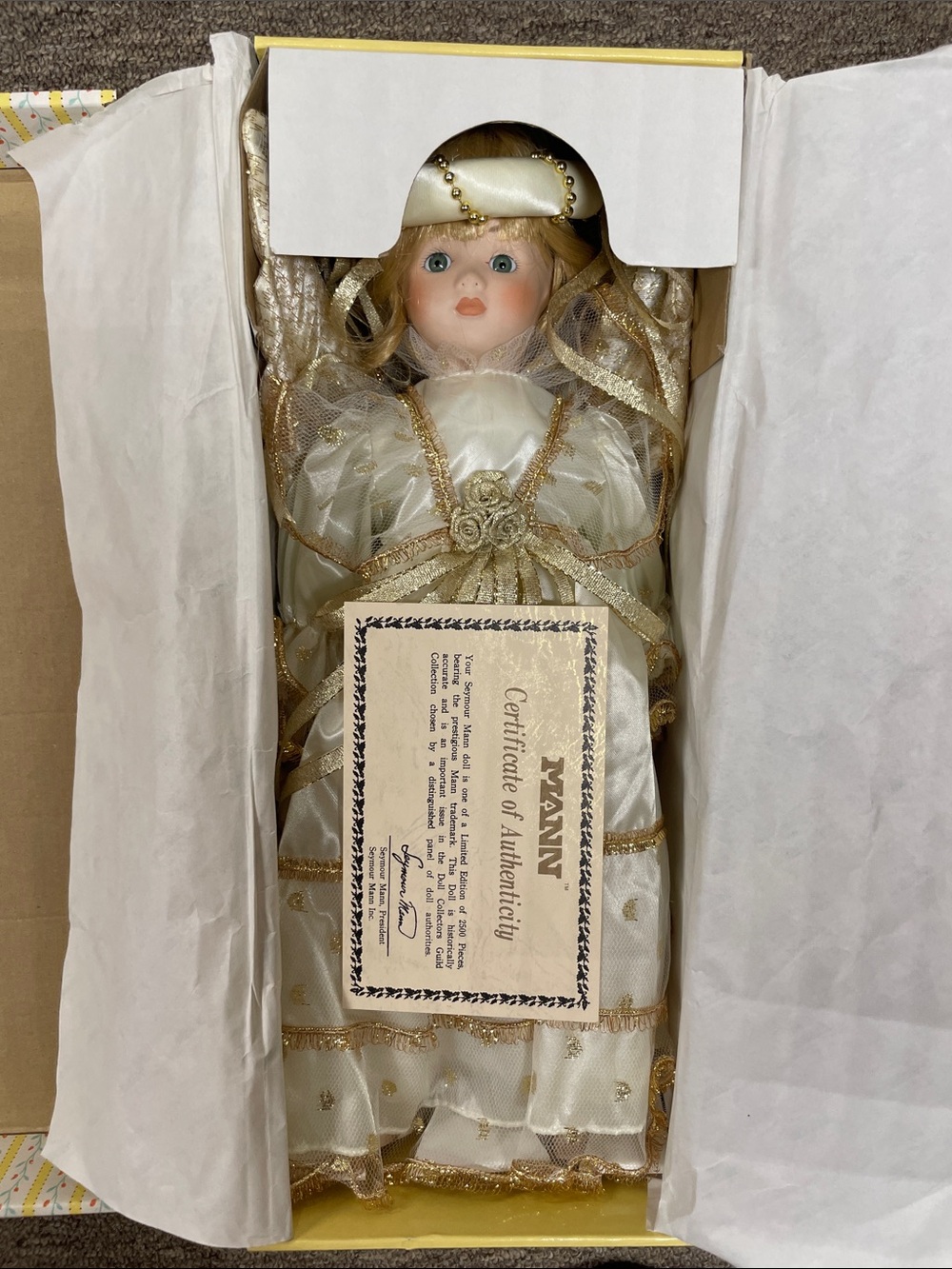 Seymour Mann Connoisseur Collection Limited Edition Porcelain Doll COA NIB 2500